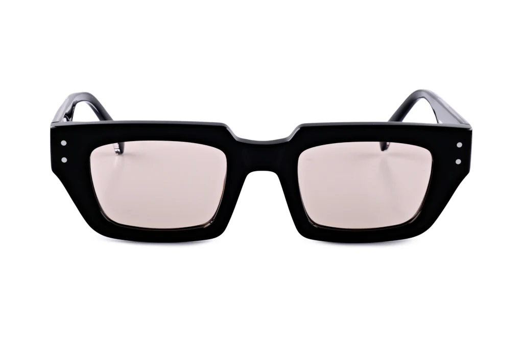 GLOSS BLACK / COLA PHOTOCHROMIC